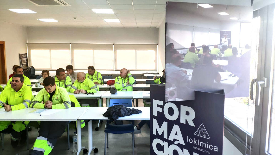 Las instalaciones de Lokímica acogen una jornada de formación para trabajadores