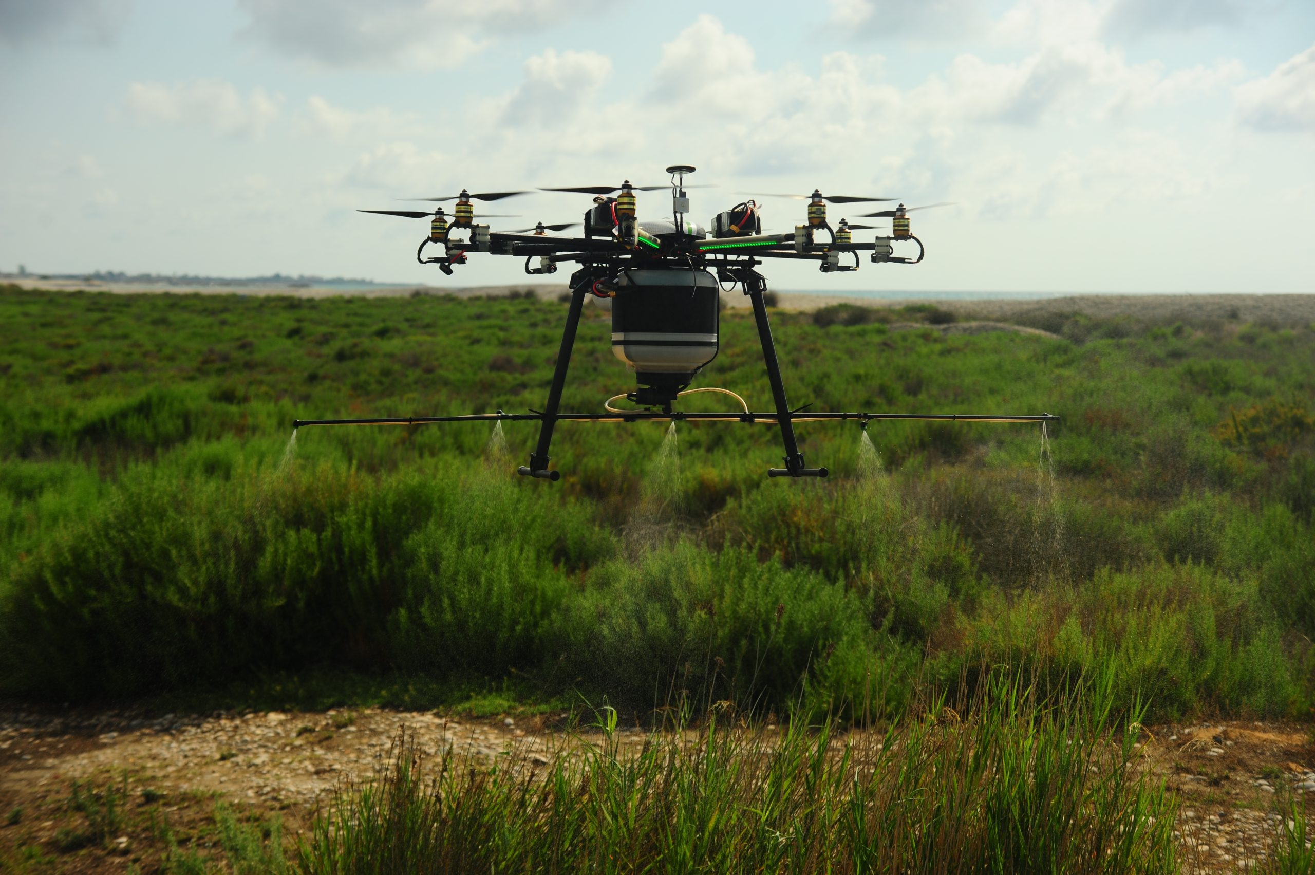 Dron tratando el Virus del Nilo Occidental