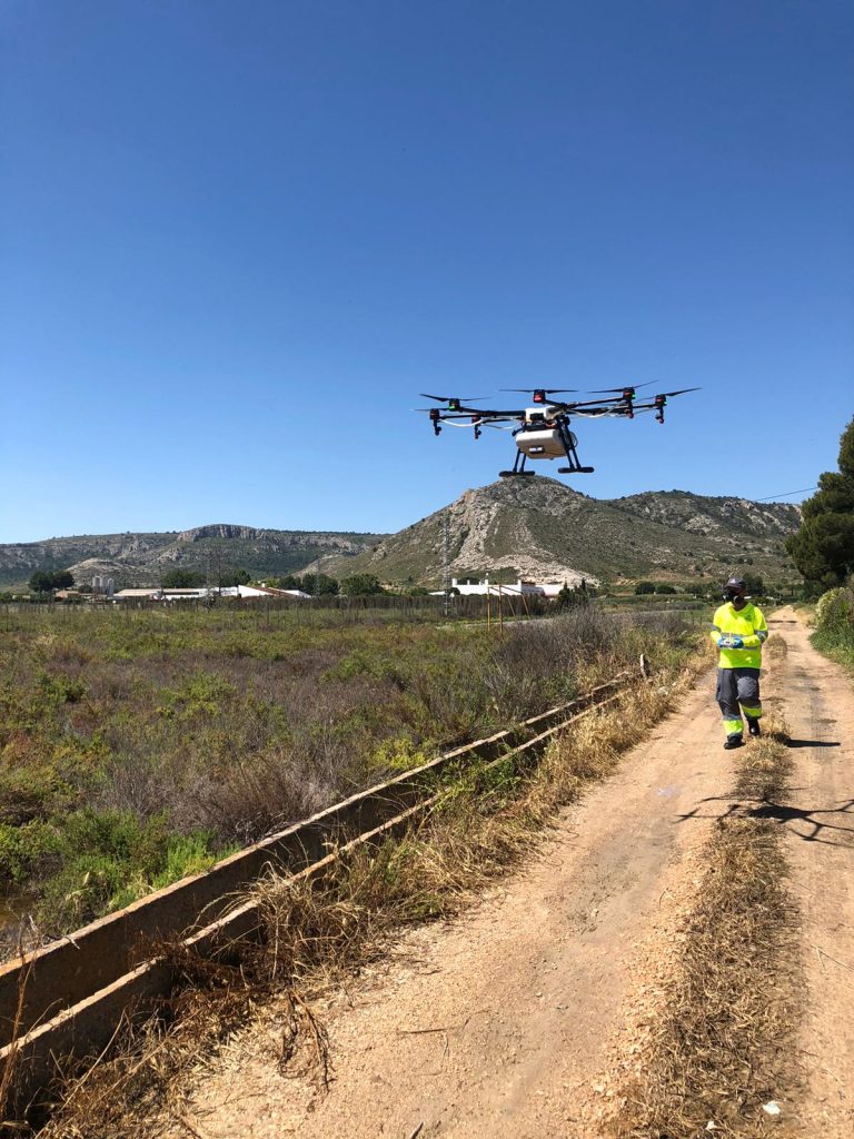 Vuelo de dron para tratar el Virus del Nilo